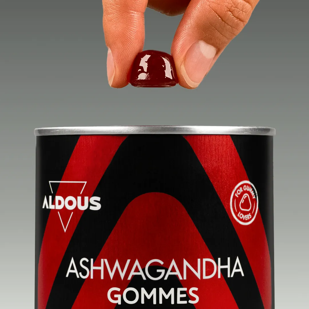 Prise de Ashwagandha en gummies Aldous avec dose du complément